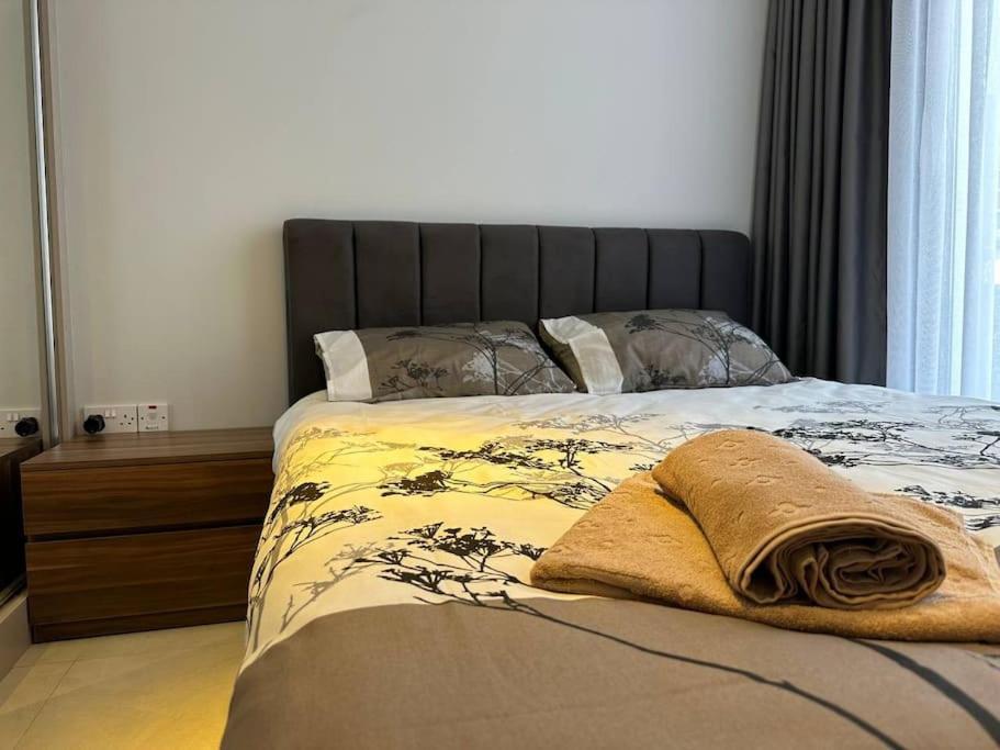 2+1 Laden Roof Terrace Apartment Karavas (Northern Cyprus)